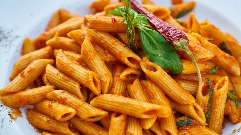 hotel-tarconte-tarquina-offerta-io-ceno-a-casa-piatto-pasta-arrabbiata